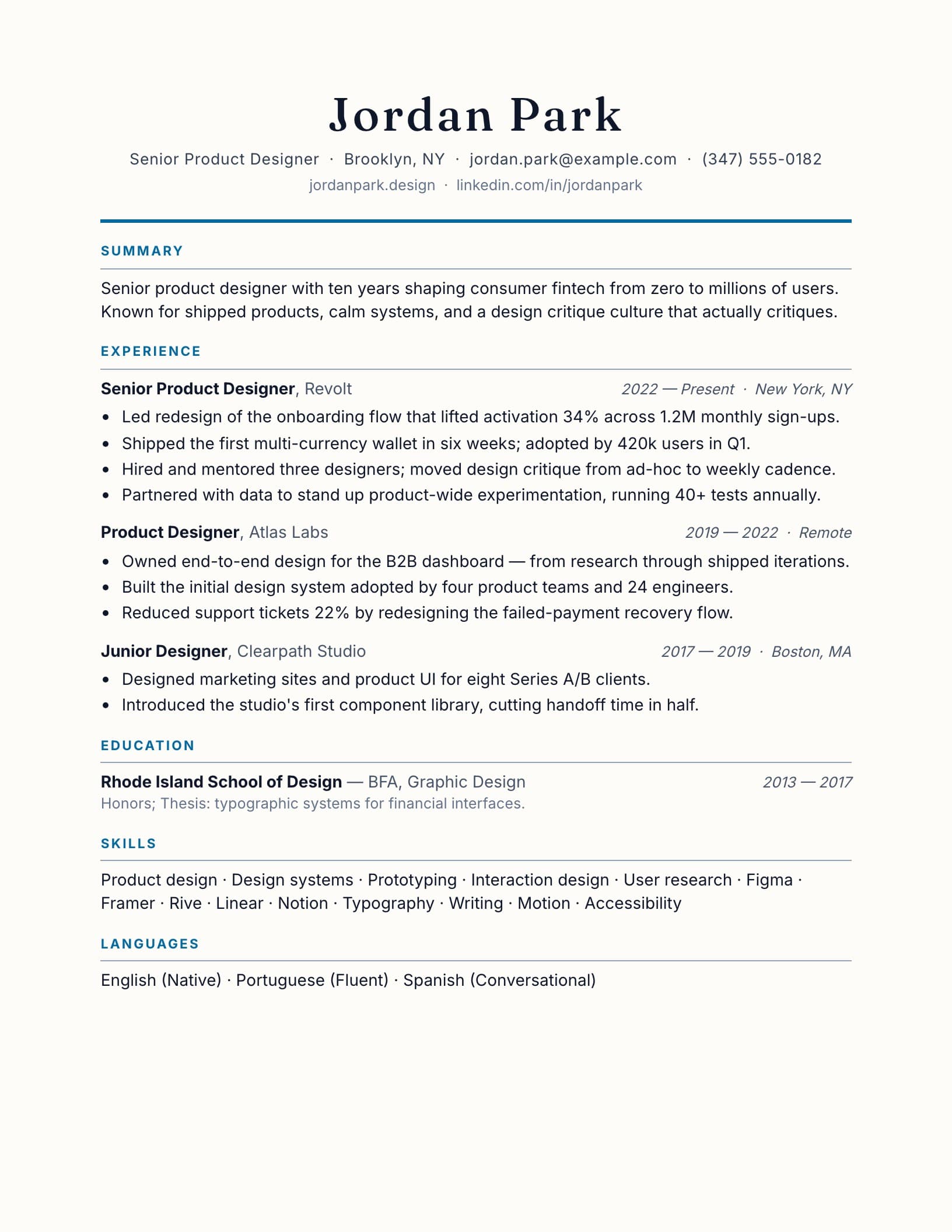 Classic Serif résumé template preview